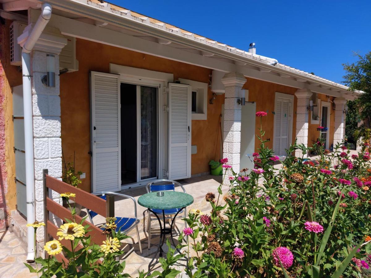 Iris Apartment Near Corfu Town Kontokali Esterno foto