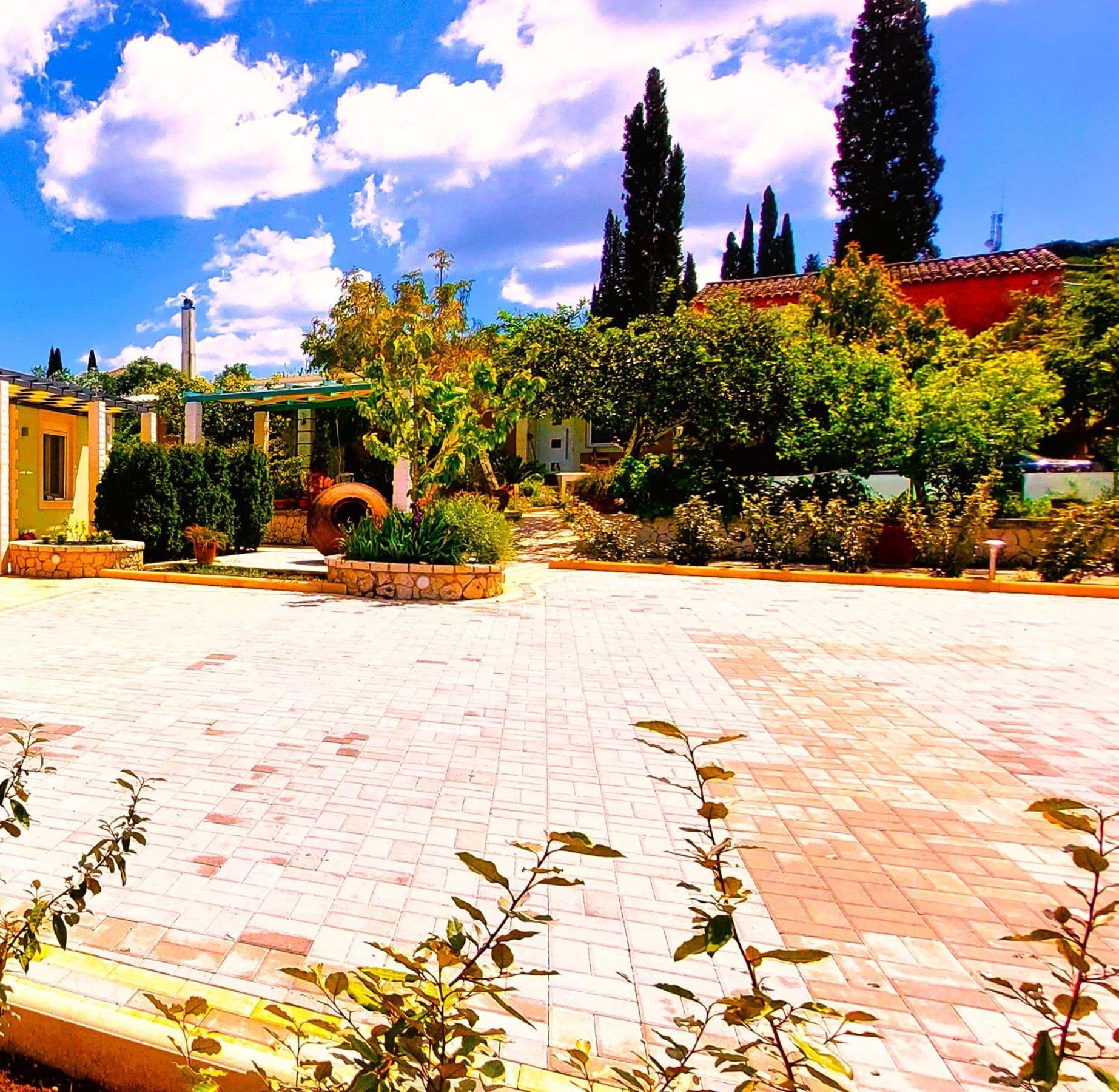 Iris Apartment Near Corfu Town Kontokali Esterno foto